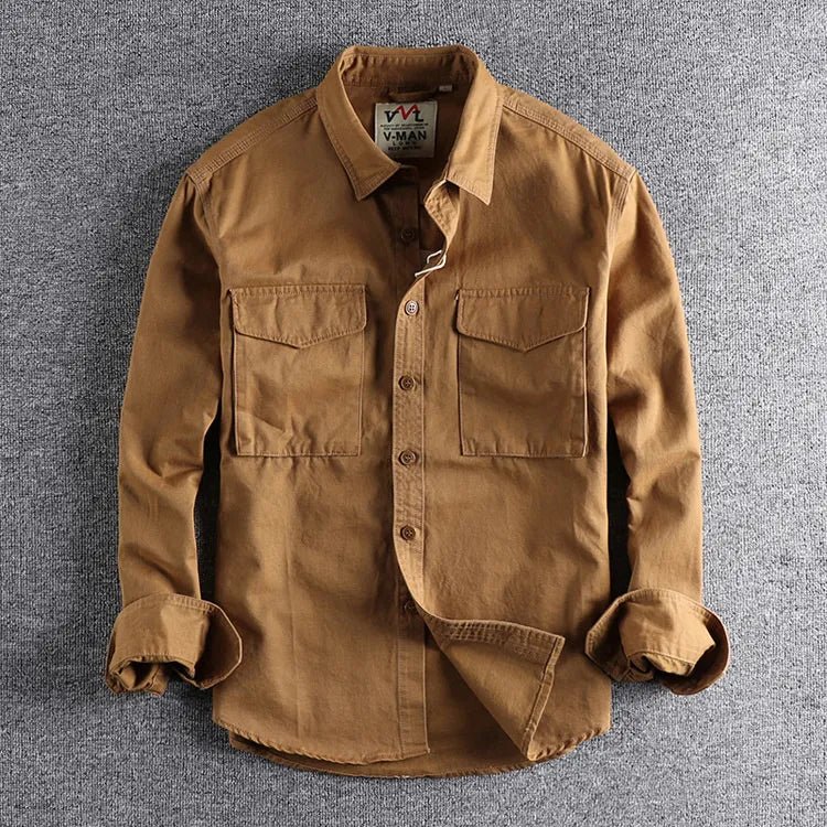 Chemise élégante de style militaire