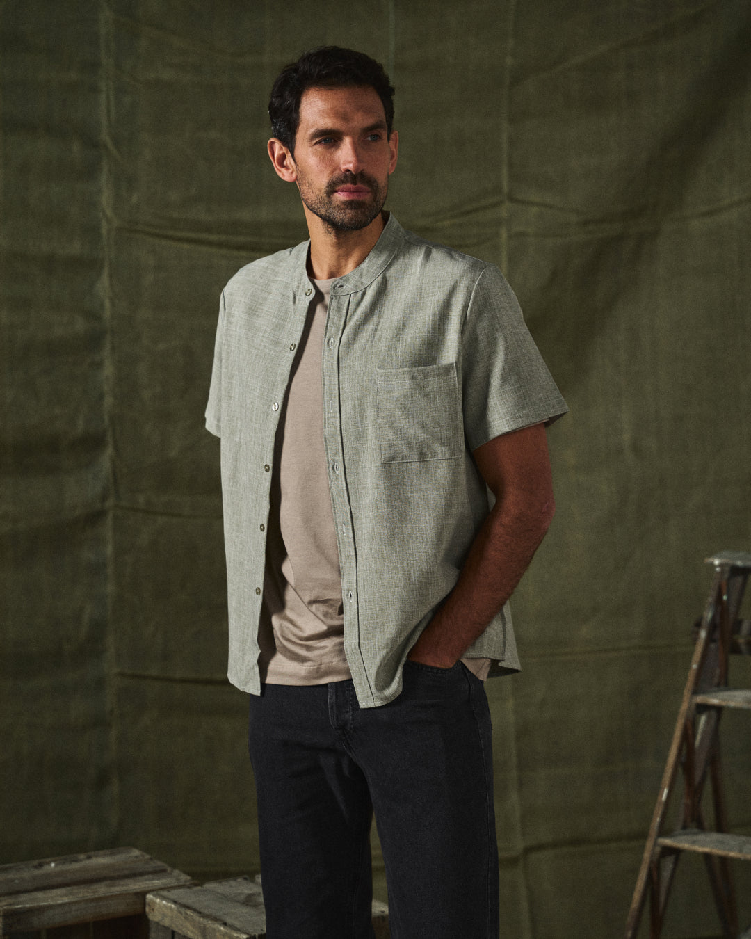 Chemise homme manches courtes d'été à boutons