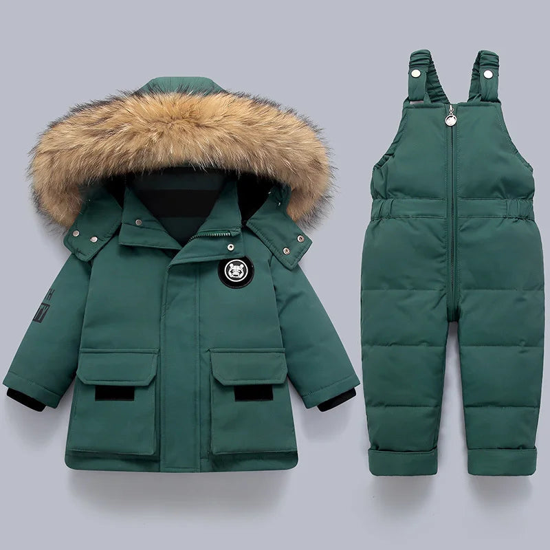 Combinaison de neige pour bébé – pour un hiver chaud et confortable