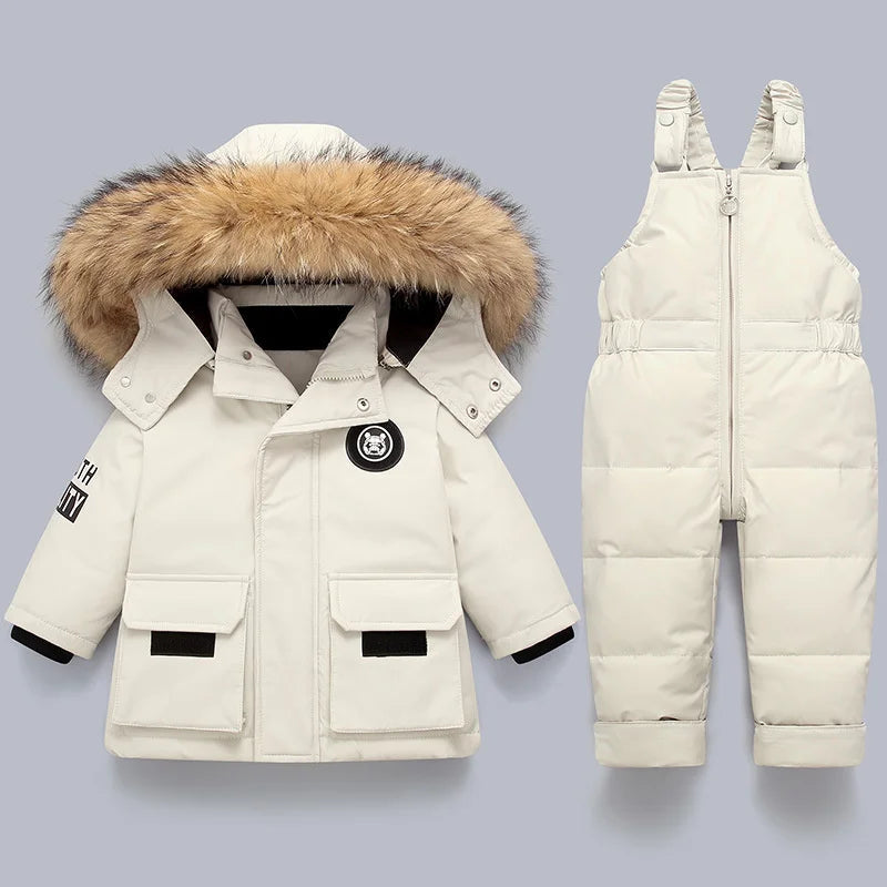 Combinaison de neige pour bébé – pour un hiver chaud et confortable