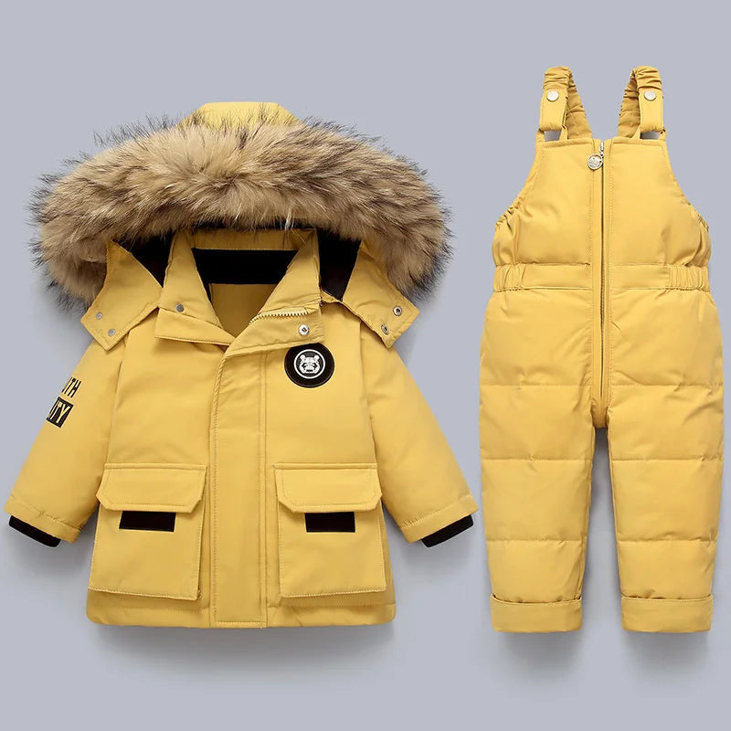 Combinaison de neige pour bébé – pour un hiver chaud et confortable