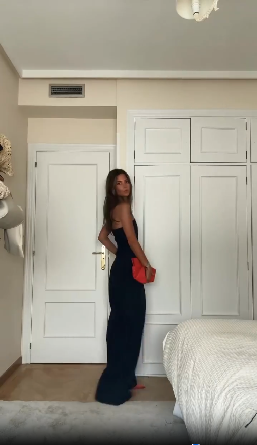 Combinaison femme sans bretelles légère pour l'été
