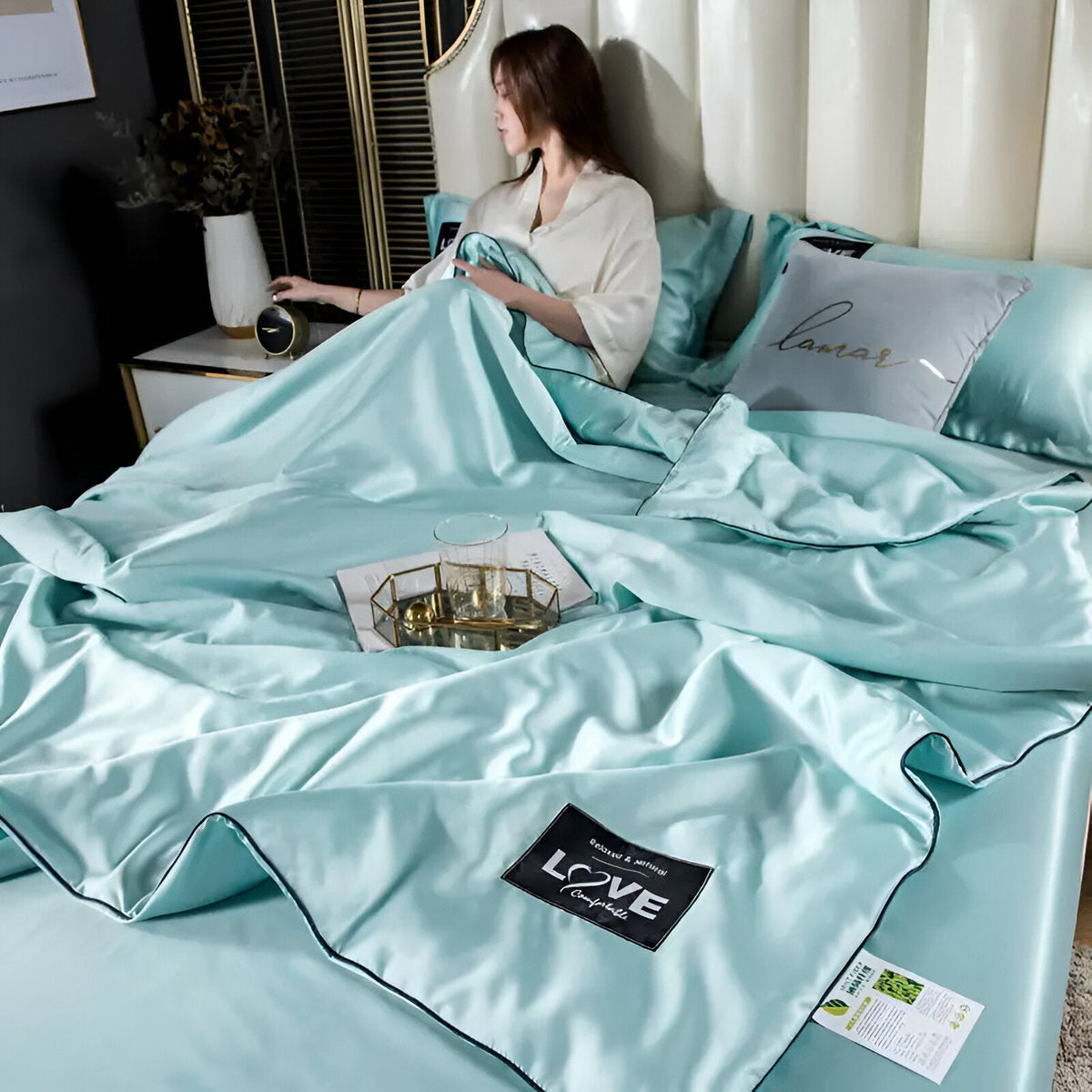 Couette luxueuse en soie pour un confort quatre saisons
