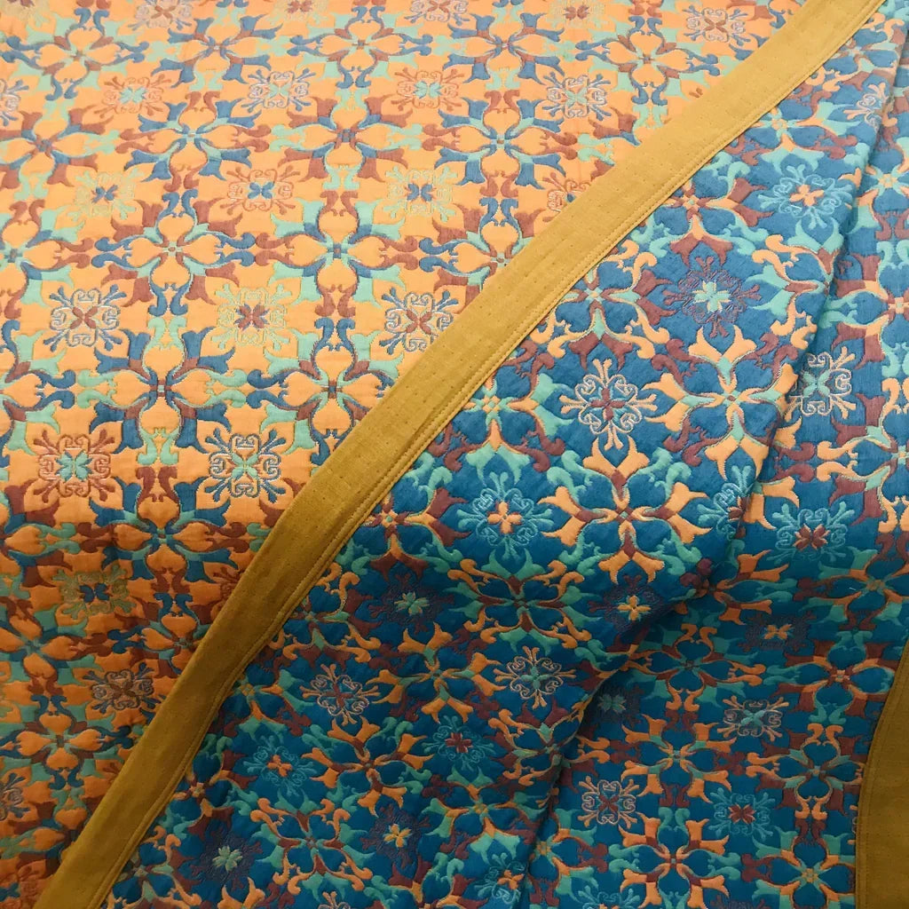 Courtepointe en coton six épaisseurs à motifs bleus