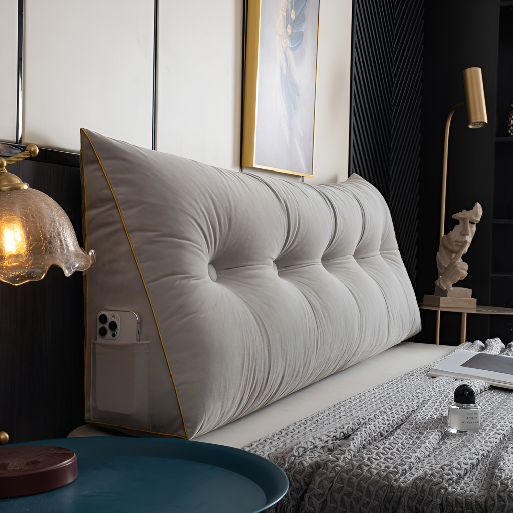 Coussin de lit matelassé en coin pour lire et se détendre