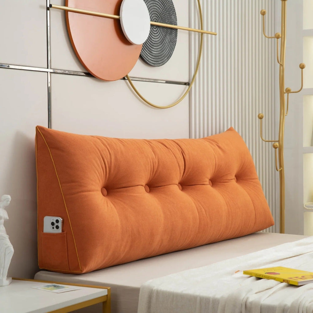 Coussin de lit matelassé en coin pour lire et se détendre