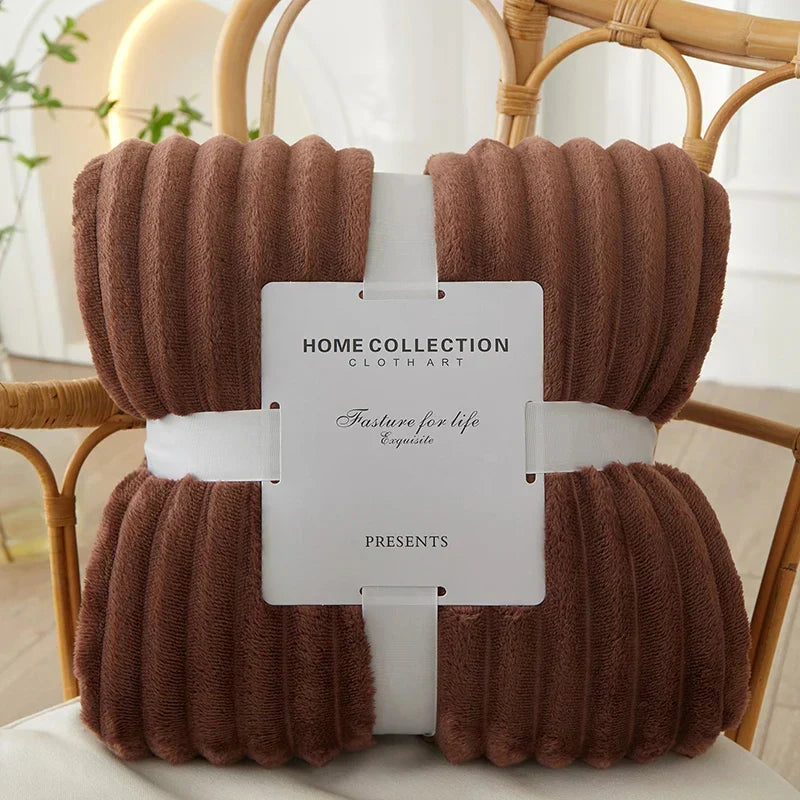 Couverture flanelle-polaire à larges rayures
