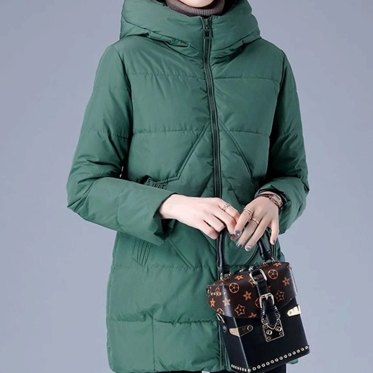 Doudoune d'hiver isolante à capuche pour femme