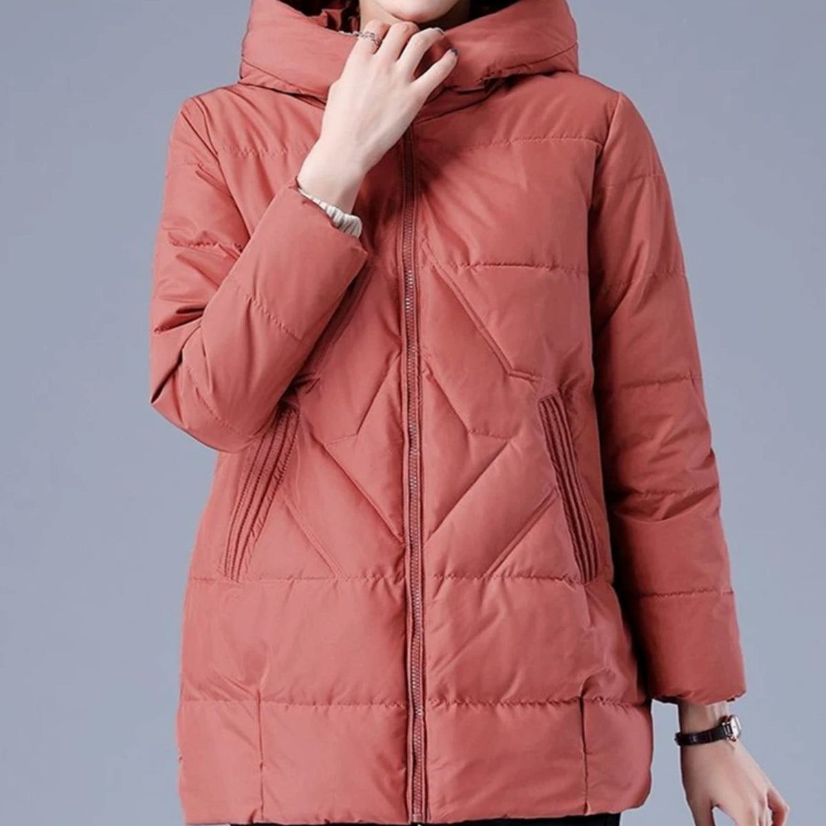 Doudoune d'hiver isolante à capuche pour femme