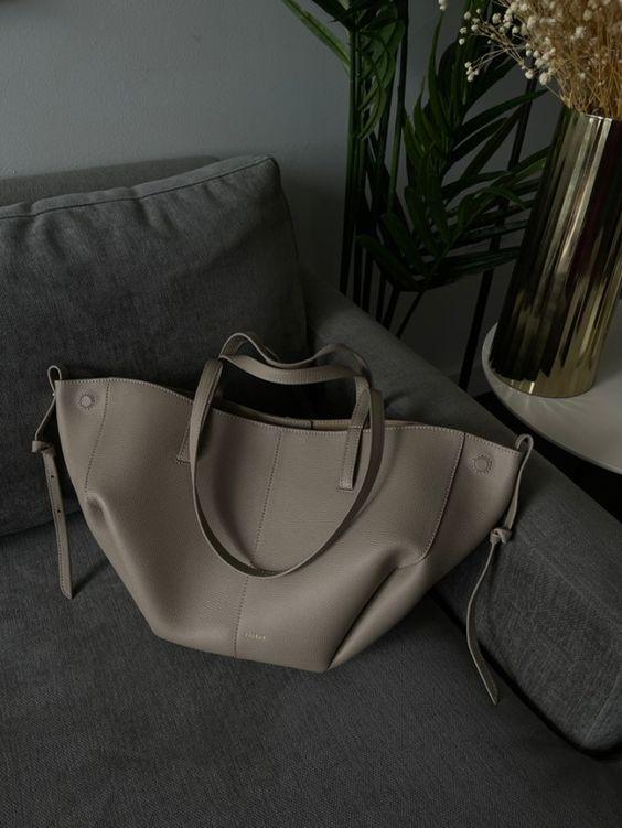 Durable Vintage Leather Bag