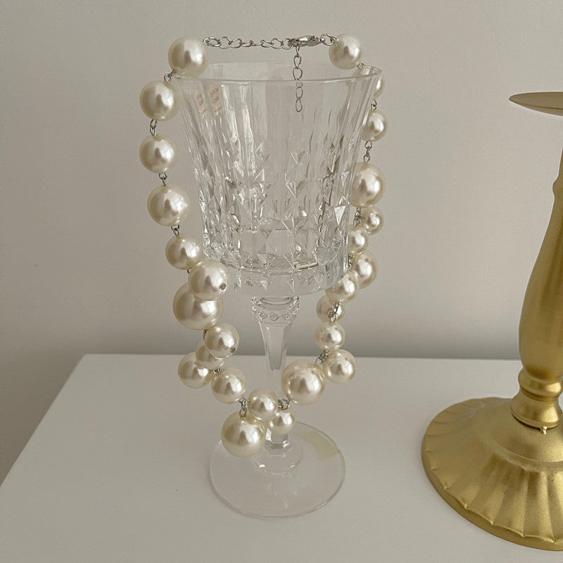 Elegant Pearl Necklace Pure Class and Beauty