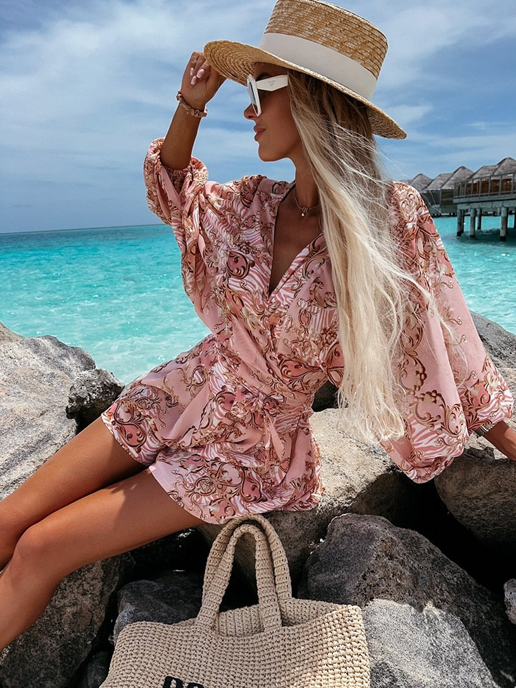 Ensemble deux pièces femme avec top portefeuille et motif tropical