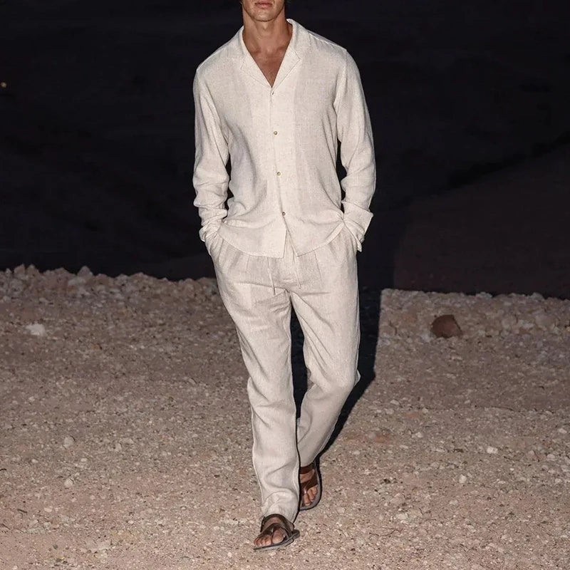 Ensemble deux pièces pour homme avec haut à manches longues, col chemise et encolure en V | Pantalon coupe droite