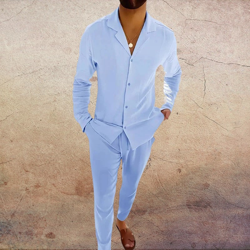 Ensemble deux pièces pour homme avec haut à manches longues, col chemise et encolure en V | Pantalon coupe droite