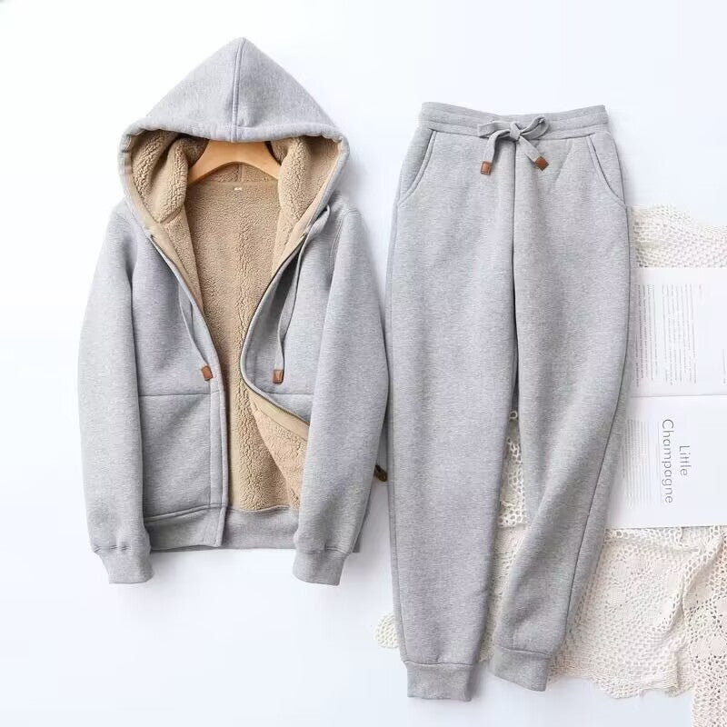 Ensemble loungewear pour femme avec veste zippée à capuche en molleton
