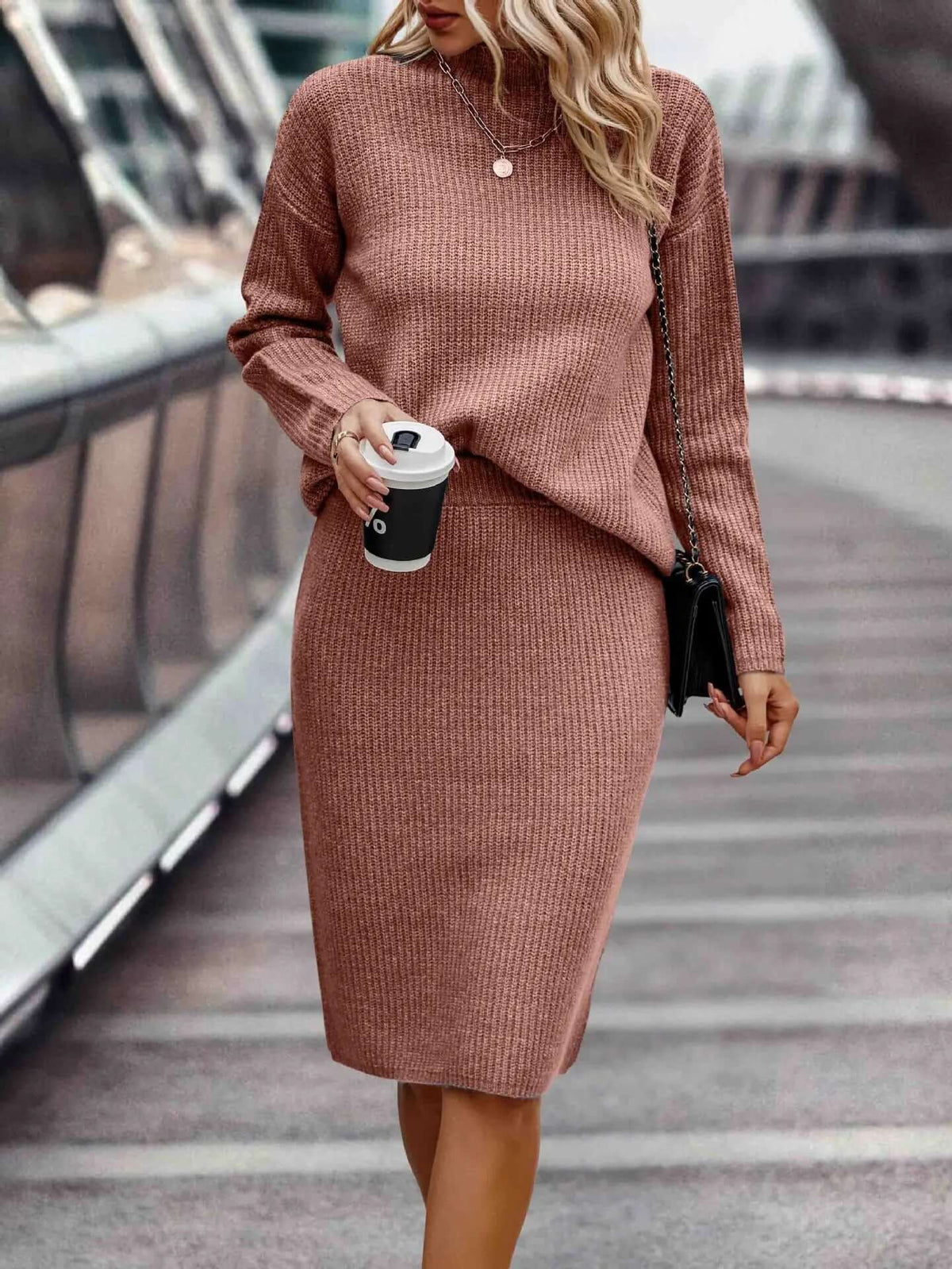 Ensemble tricoté deux pièces pour femme