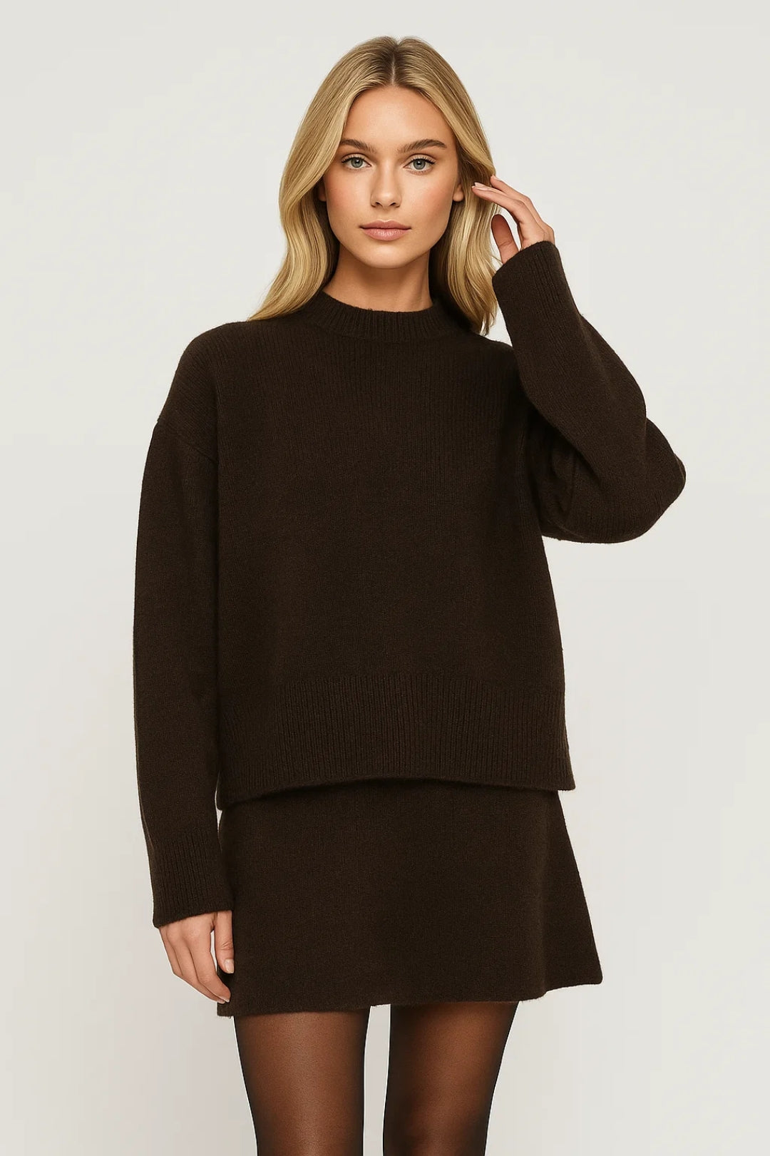 Ensemble tricoté pour femme avec pull et mini-jupe à maille fine douce - Marron foncé