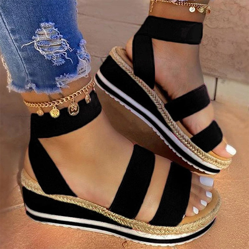 Espadrilles femme à talon compensé avec brides croisées et bout ouvert