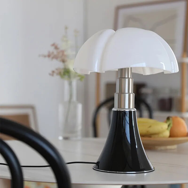 Flower Table Lamp – Elegant