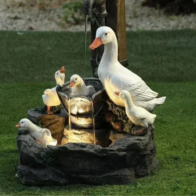 Fontaine solaire décorative canard et écureuil | Statuette de jardin avec éclairage LED | Résine synthétique résistante aux intempéries | Pour terrasse et balcon