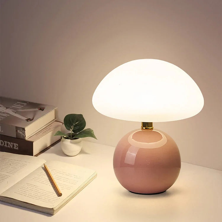 French Style and Natural Beauty of the Mushroom in the Lamp