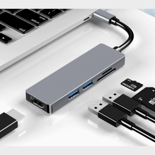 Hub USB-C compact 5 en 1 avec HDMI 4K