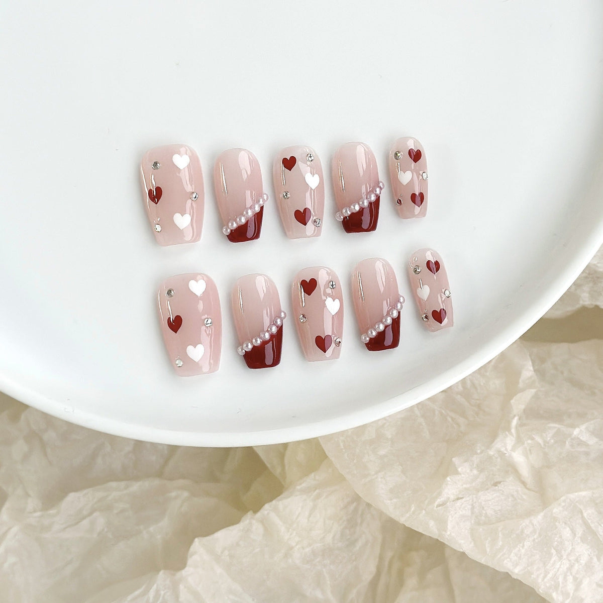 Kit de faux ongles nail art à motifs cœurs
