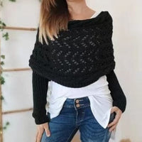 Poncho châle tricoté avec découpes