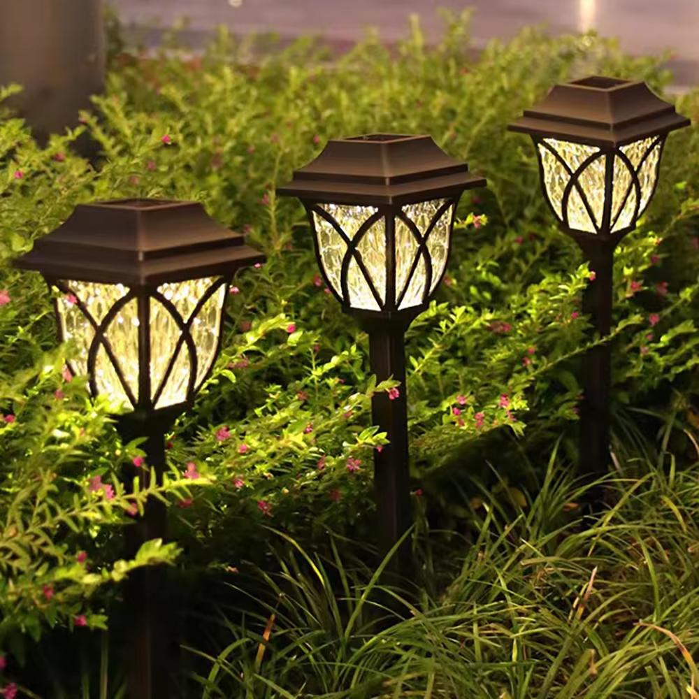 Lampadaire solaire LED pour jardin et allées, lumière chaude