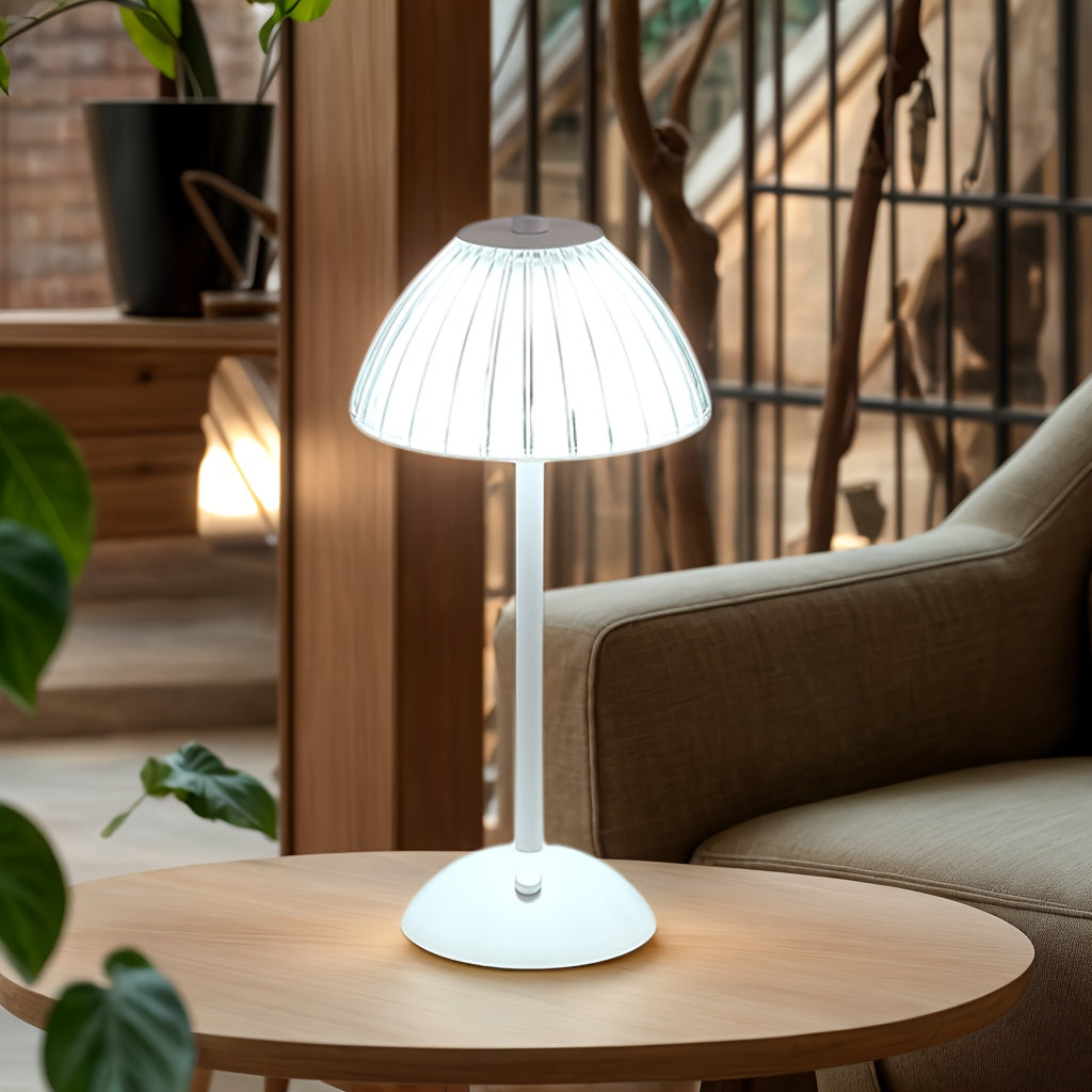 Lampe de table dorée avec fonction tactile et recharge USB
