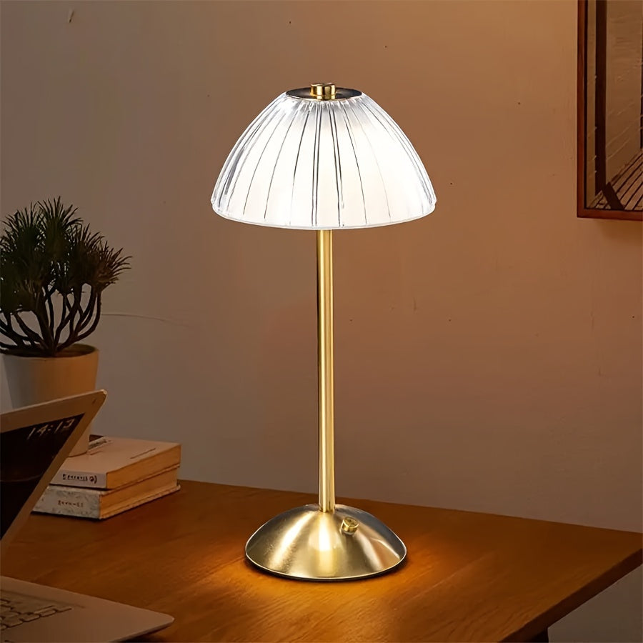 Lampe de table dorée avec fonction tactile et recharge USB