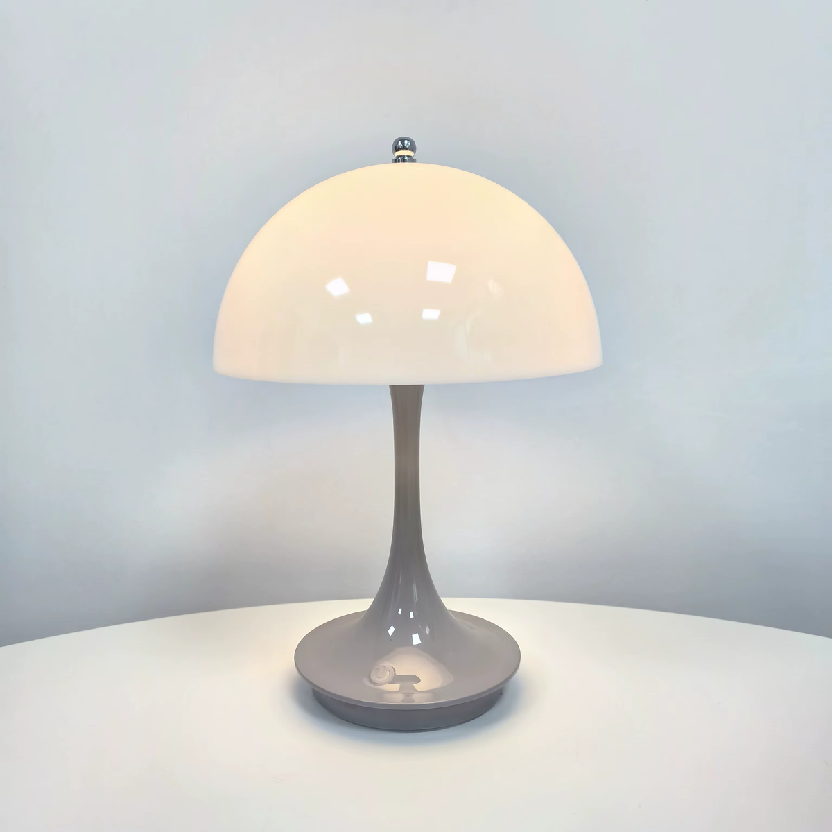 Lampe de table LED sans fil