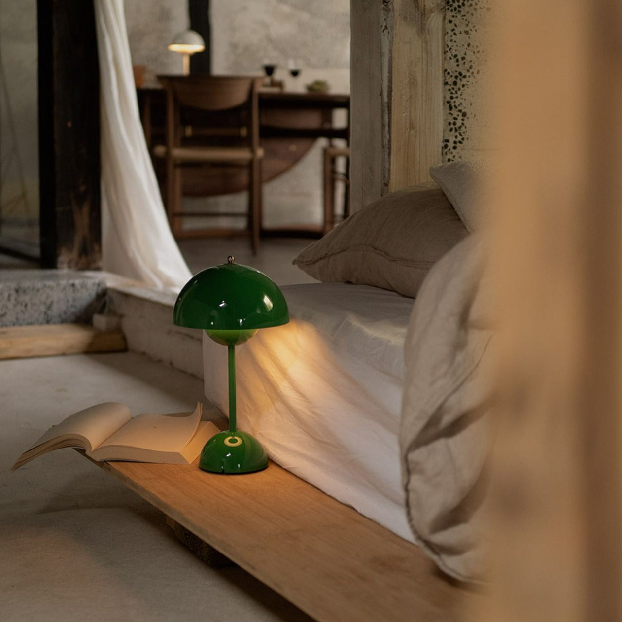 Lampe de table LED sans fil design parapluie rétro