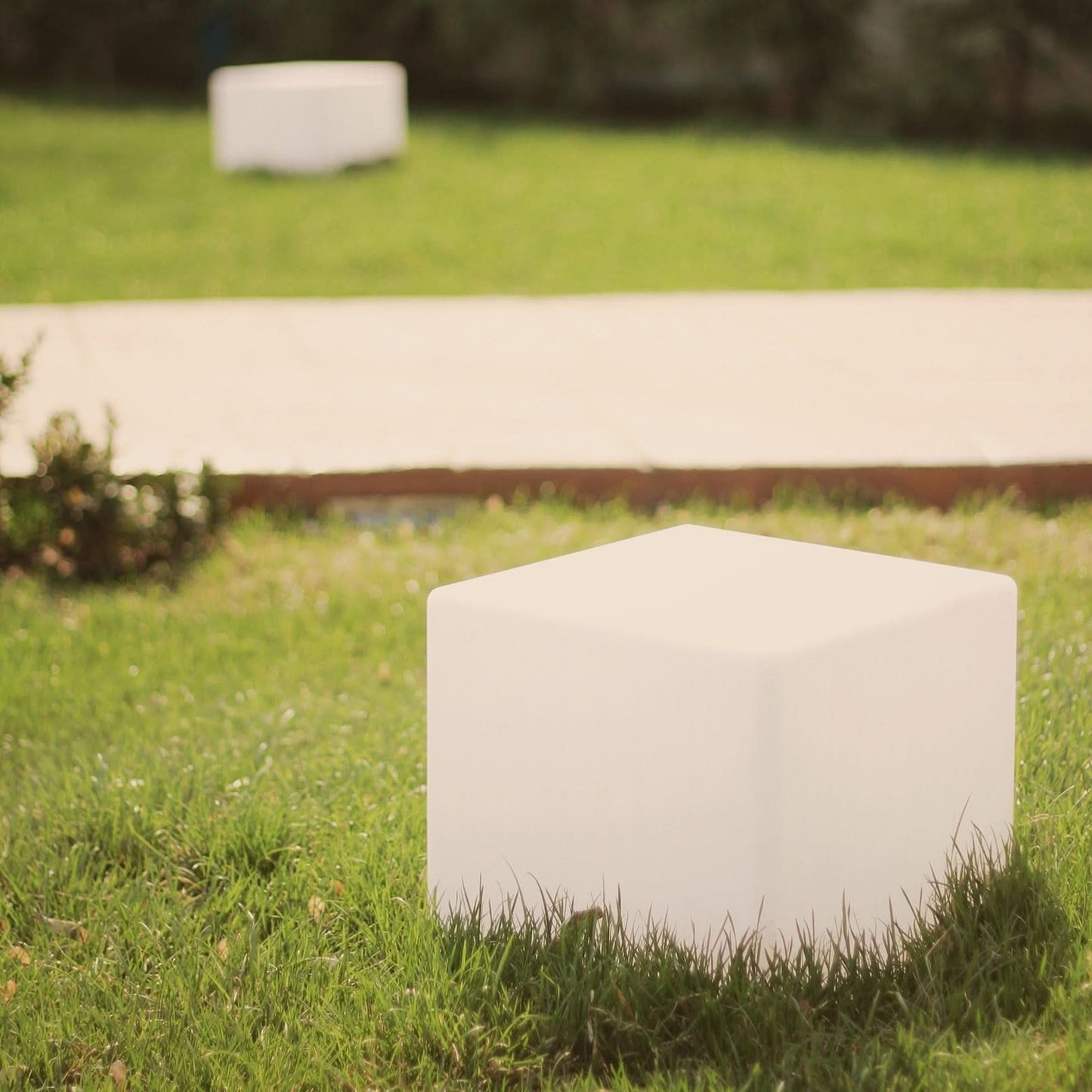 Lampe LED d'extérieur cube sans fil