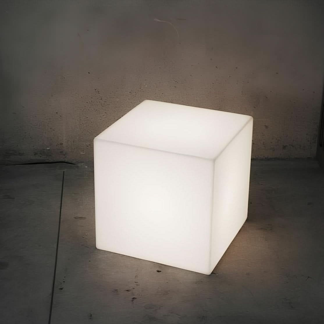 Lampe LED d'extérieur cube sans fil