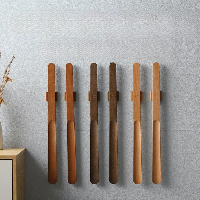 Long Shoe Horn with Curved Tip