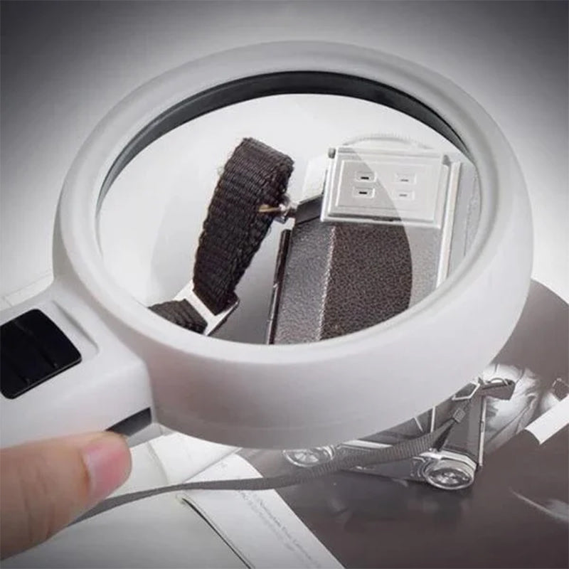 Loupe grossissante 30X avec éclairage LED