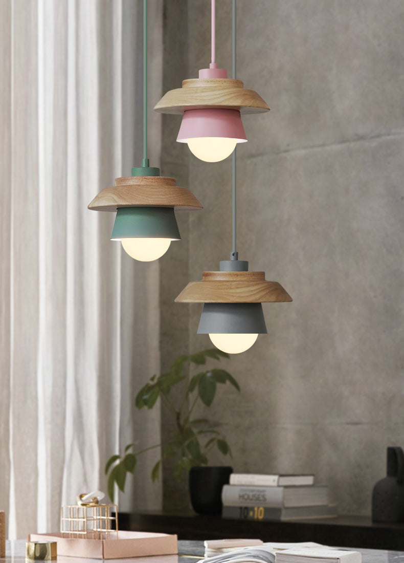 Luminaire suspendu en bois design scandinave naturel