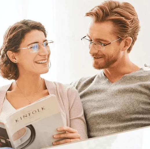 Lunettes de lecture multifocales avec protection contre la lumière bleue