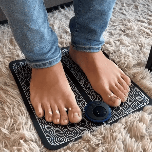 LymfoPulse Vital – innovative NMES foot massager for blood circulation and fluid flow