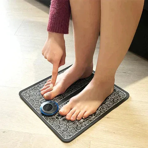 LymfoPulse Vital – innovative NMES foot massager for blood circulation and fluid flow