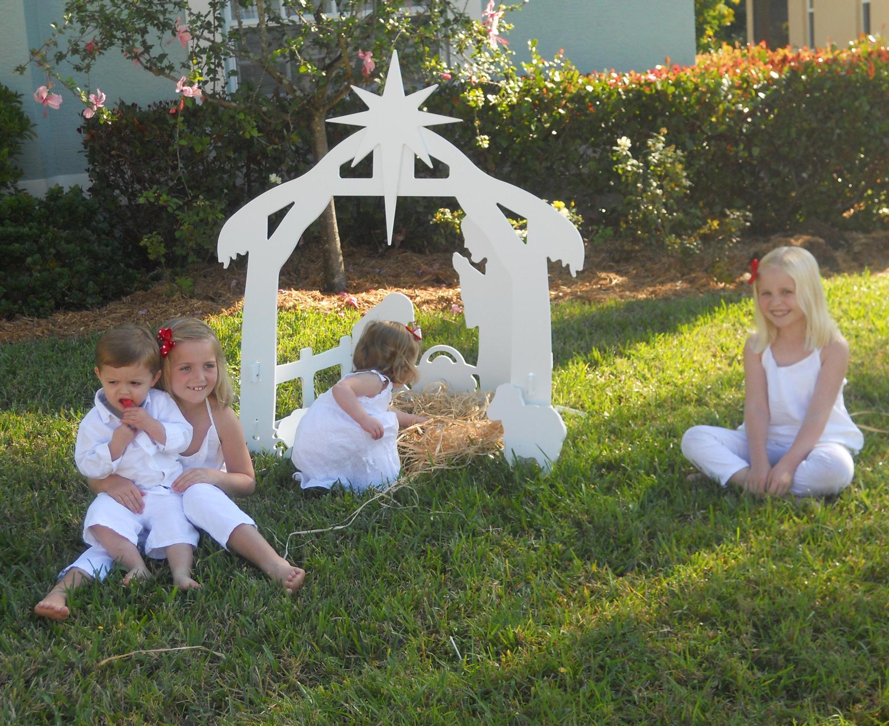 MajesticNativity | Weather-Resistant Garden Elegance for the Holiday Season