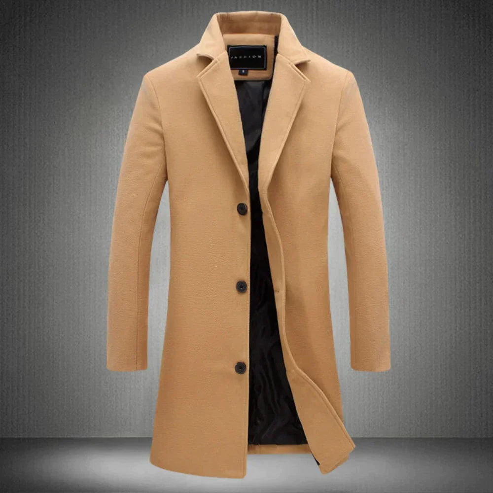 Manteau pour homme au style classique et déperlant