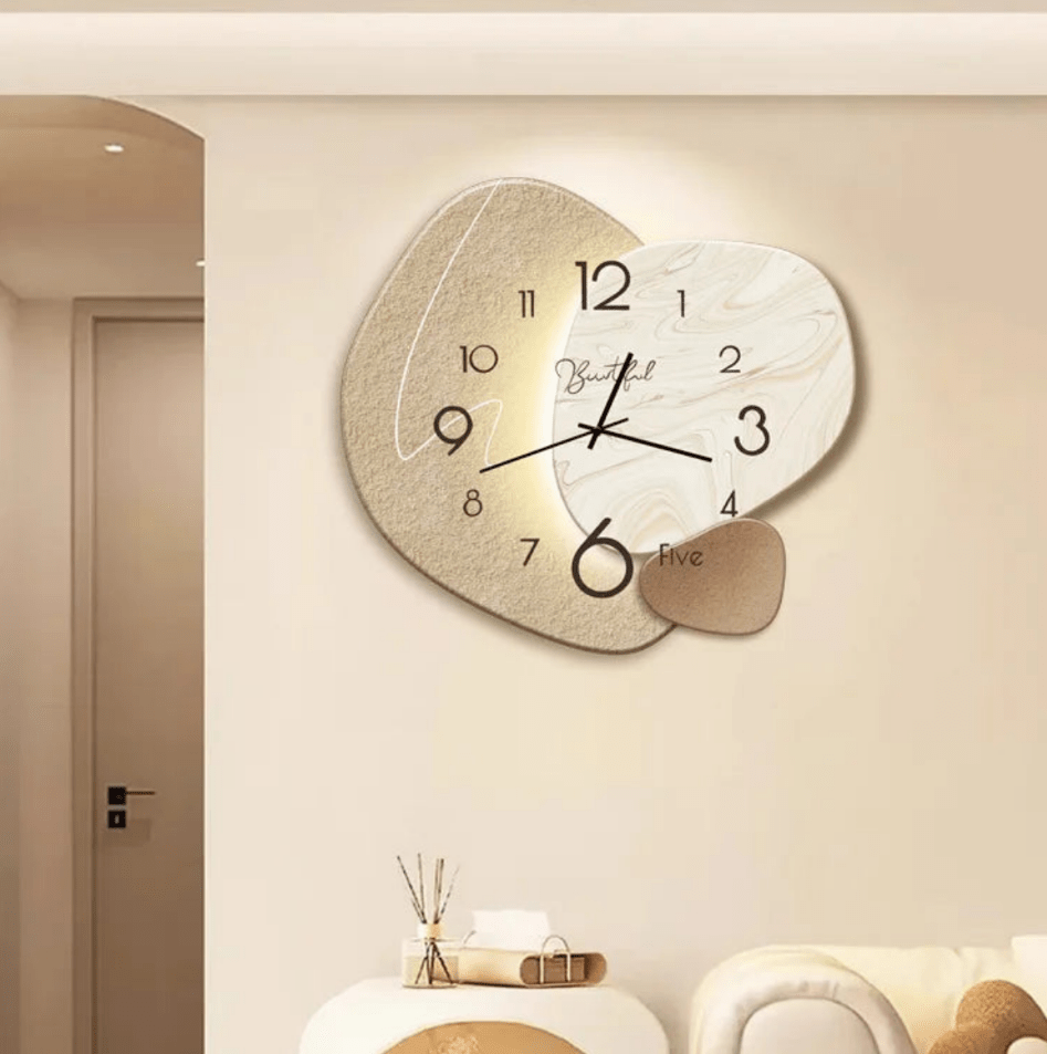 Minimalist Wall Clock with Luxurious Design