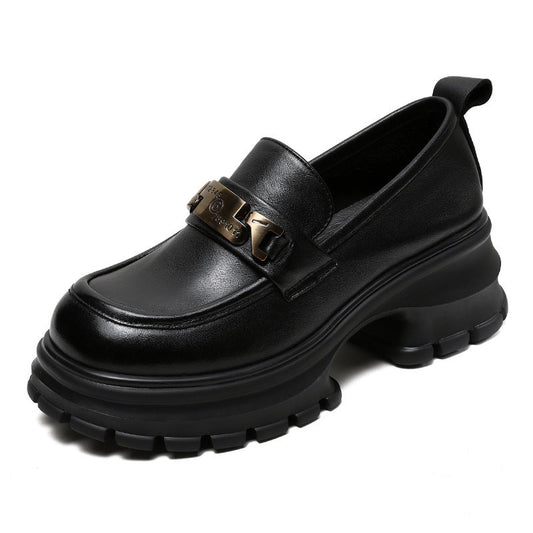 Mocassins pour femme à plateforme et chaîne moderne