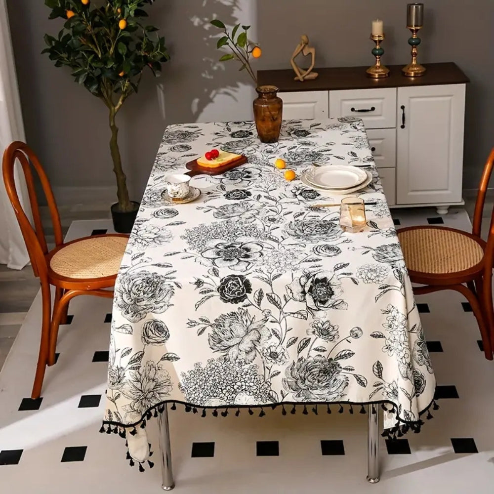 Nappe de style champêtre à motif floral noir et pompons