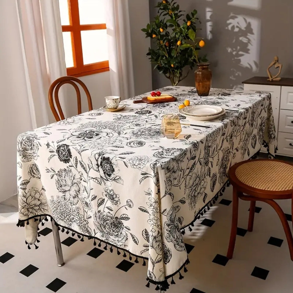 Nappe de style champêtre à motif floral noir et pompons