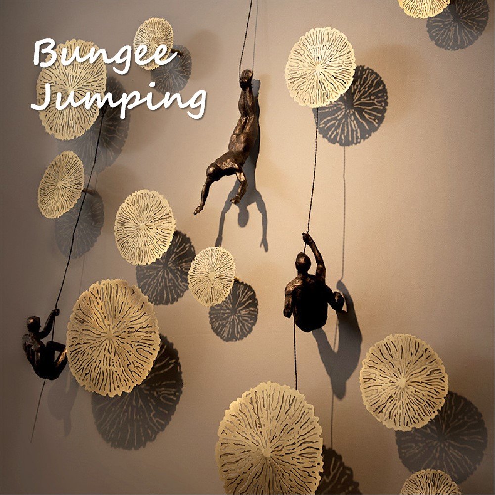 Olvoria | Climber Sculpture