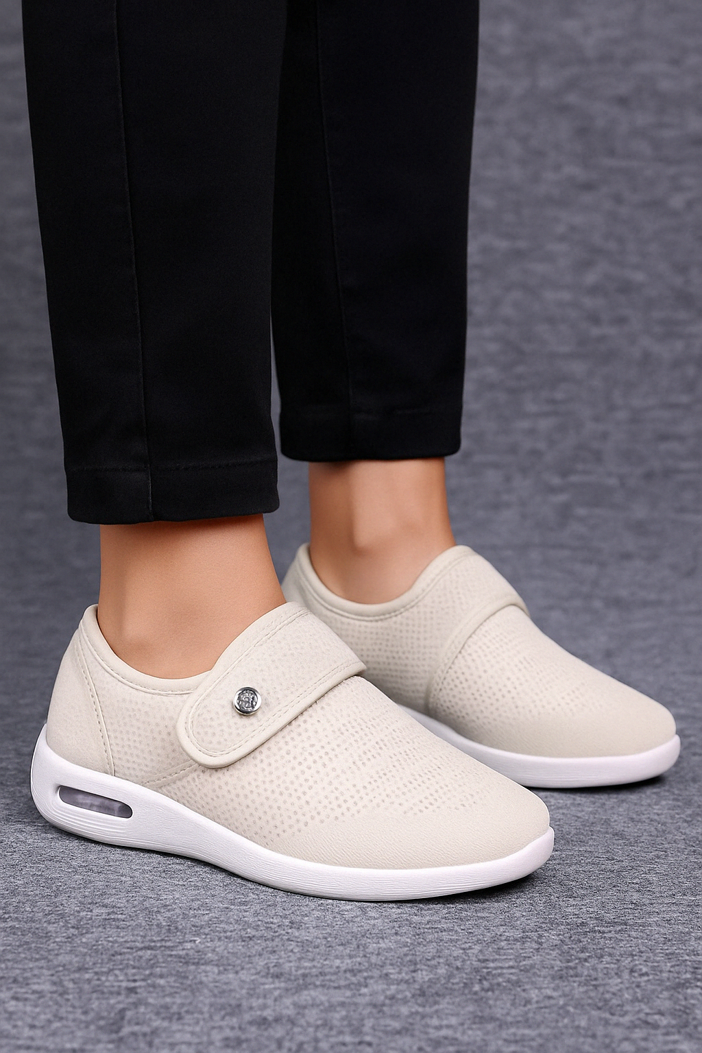 Olvoria | Diabetic Comfort Shoes with Adjustable Strap