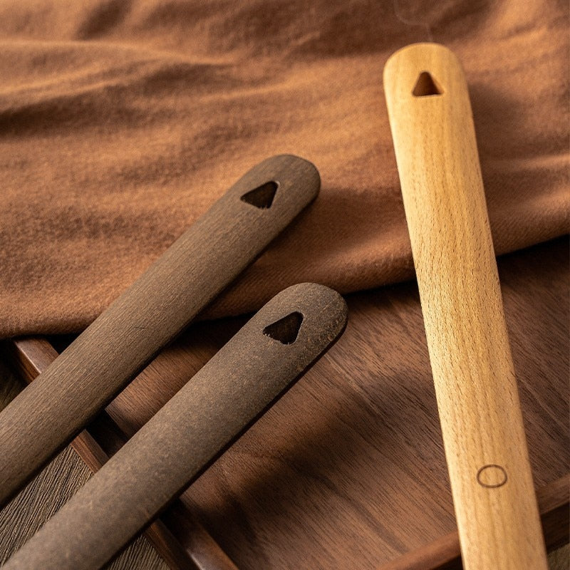 Olvoria | Long Handle Magnetic Shoe Horn